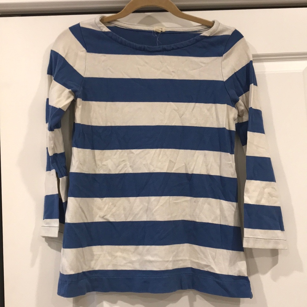 Cute nautical top!